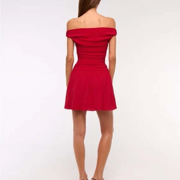 Abercrombie & Fitch Off-Shoulder Ruched Red Mini Dress - Picture 4 of 8